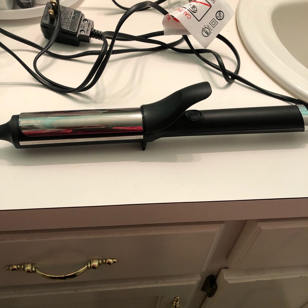 GHD 1.25 soft curl curling iron